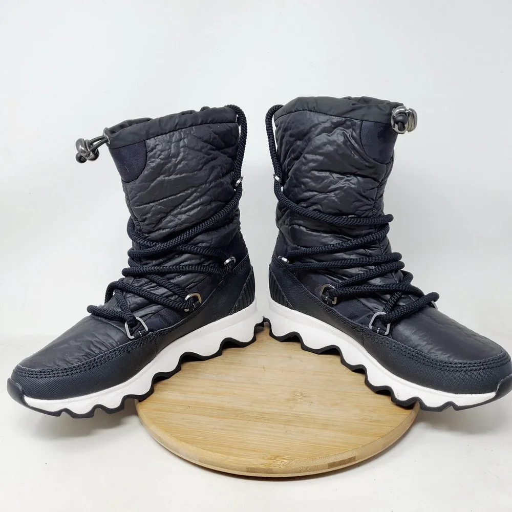 Sorel Kinetic Boots Women 8 Black Waterproof Chunky Lug Platform Sneaker